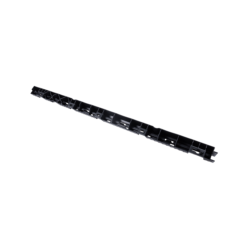 Задний кронштейн юбки R для XC90 2016-2024 OE 32216526